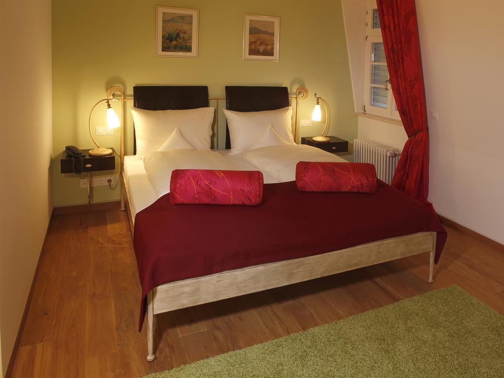 Rottele'S Restaurant & Residenz Hotel Baden-Baden Room photo